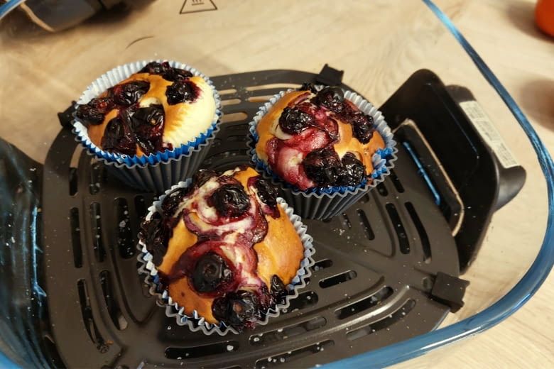 Nur auf den ersten Blick lecker, hier ist das Innere noch flüssig Nur auf den ersten Blick lecker, hier ist das Innere noch flüssig