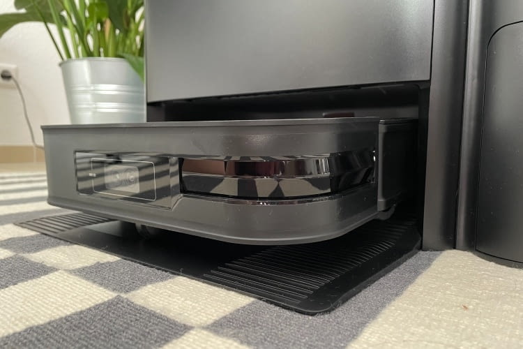 Die Navigationskomponenten des X2 sind an der Vorderseite verbaut Die Navigationskomponenten des X2 sind an der Vorderseite verbaut