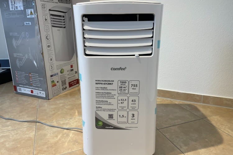 Optisch unterscheidet sich die Comfee Klimaanlage kaum von anderen Modellen Optisch unterscheidet sich die Comfee Klimaanlage kaum von anderen Modellen