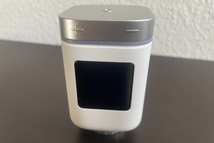 Das Bosch Thermostat kann über die Schaltwippen und per App oder Sprache gesteuert werden Das Bosch Thermostat kann über die Schaltwippen und per App oder Sprache gesteuert werden