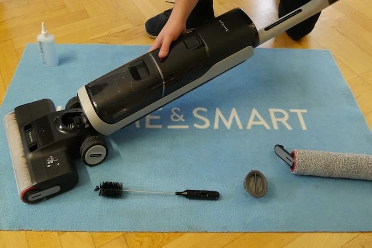 Der Dreame H14 Pro hat ein eher unauffälliges Gehäuse Der Dreame H14 Pro hat ein eher unauffälliges Gehäuse