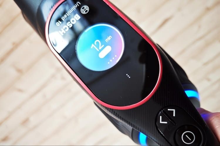 Das Display bietet im Betrieb viele praktische Infos Das Display bietet im Betrieb viele praktische Infos