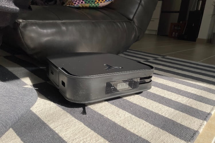 Das eckige Design des Deebot X2 führt hin und wieder zu kleinen Problemen Das eckige Design des Deebot X2 führt hin und wieder zu kleinen Problemen