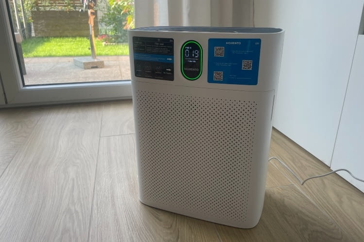 Quaderförmig mit abgerundeten Ecken: Der Morento Luftreiniger hat ein anderes Design als die meisten Konkurrenzmodelle Quaderförmig mit abgerundeten Ecken: Der Morento Luftreiniger hat ein anderes Design als die meisten Konkurrenzmodelle