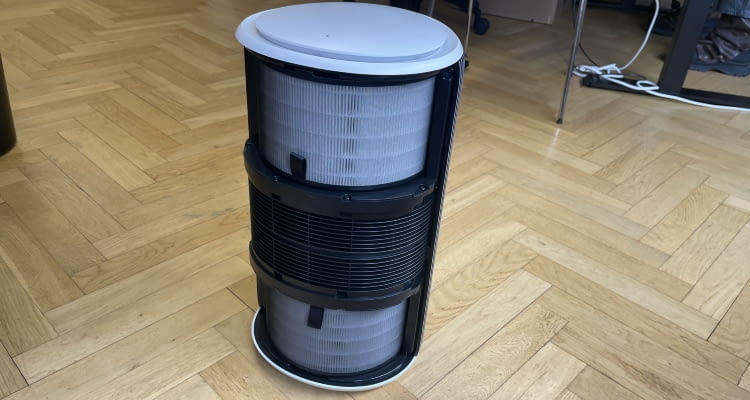 Der Philips 3200 Series Luftreiniger bietet einen zweifachen 3-fach-Filter Der Philips 3200 Series Luftreiniger bietet einen zweifachen 3-fach-Filter