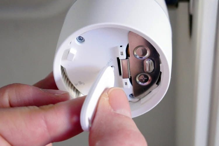 Mit diesem kleinen Zubehör-Teil lässt sich der Reset einfach bewerkstelligen Mit diesem kleinen Zubehör-Teil lässt sich der Reset einfach bewerkstelligen