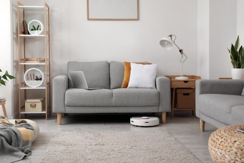 Viele Modelle erkennen automatisch den Unterschied zwischen Teppich und Fliesen Viele Modelle erkennen automatisch den Unterschied zwischen Teppich und Fliesen