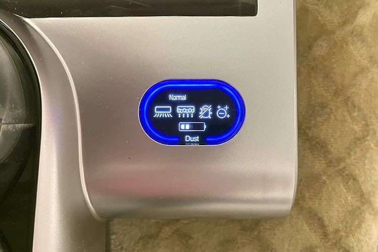 Das Display gibt auch Auskunft zum Ladestand des Akkus Das Display gibt auch Auskunft zum Ladestand des Akkus