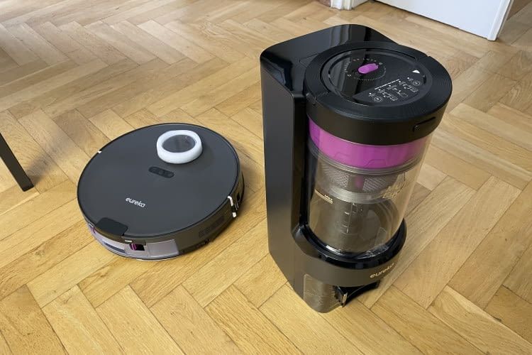 Auch Saugroboter und Station waren für den Versandt gut gesichert Auch Saugroboter und Station waren für den Versandt gut gesichert