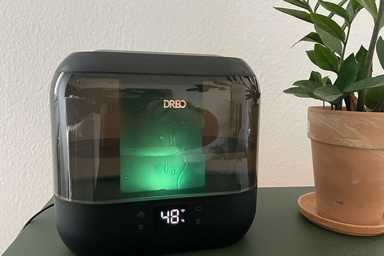 Der Dreo Luftbefeuchter zeigte die Feuchte als Zahl und als Farbsymbol an Der Dreo Luftbefeuchter zeigte die Feuchte als Zahl und als Farbsymbol an