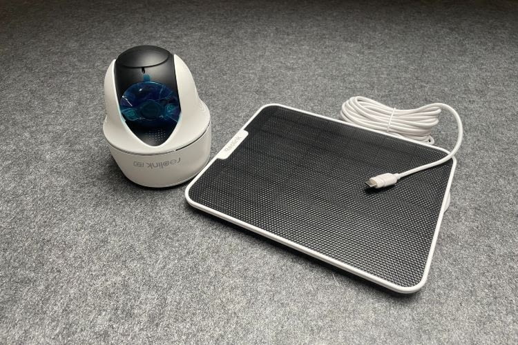 Dank Panel kann die Reolink Kamera nahezu überall platziert werden und benötigt dann keine Wartung mehr Dank Panel kann die Reolink Kamera nahezu überall platziert werden und benötigt dann keine Wartung mehr