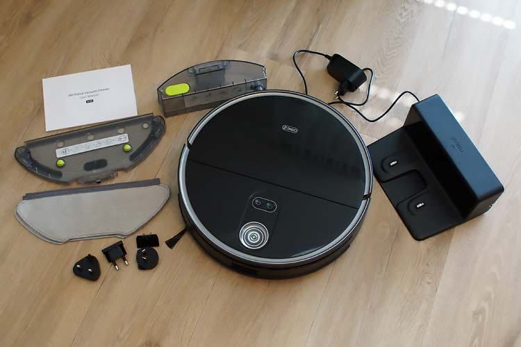 Der Lieferumfang von 360 Smart Life S10 beschränkt sich auf das Nötigste Der Lieferumfang von 360 Smart Life S10 beschränkt sich auf das Nötigste