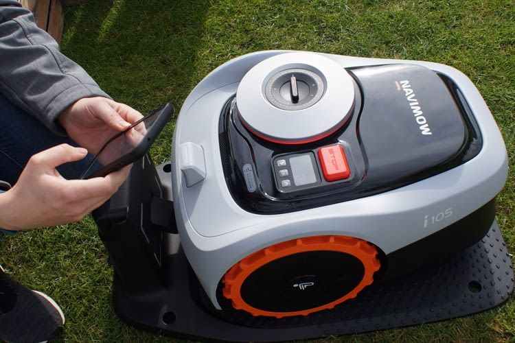 Auch die jeweilige Steuerungsapp nehmen wir genau unter die Lupe Auch die jeweilige Steuerungsapp nehmen wir genau unter die Lupe