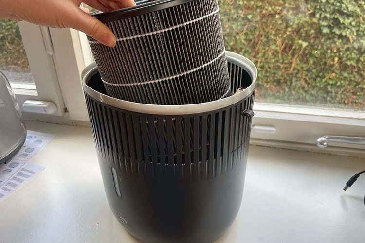Der HEPA-Filter des Philips Series 5000 dient als Befeuchtungspad Der HEPA-Filter des Philips Series 5000 dient als Befeuchtungspad