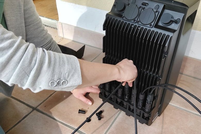 Wir achten u.a. darauf wie einfach die Verkabelung funktioniert Wir achten u.a. darauf wie einfach die Verkabelung funktioniert