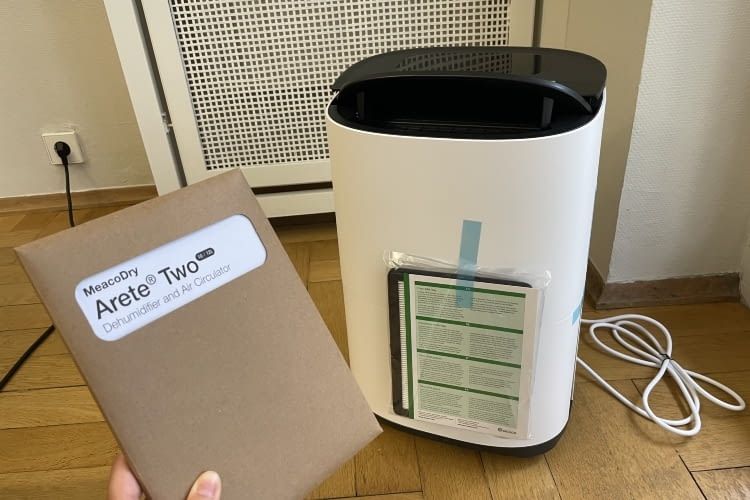 Mithilfe der ausführlichen Bedienungsanleitung konnten wir die vielen Funktionen des Meaco Luftentfeuchters testen Mithilfe der ausführlichen Bedienungsanleitung konnten wir die vielen Funktionen des Meaco Luftentfeuchters testen