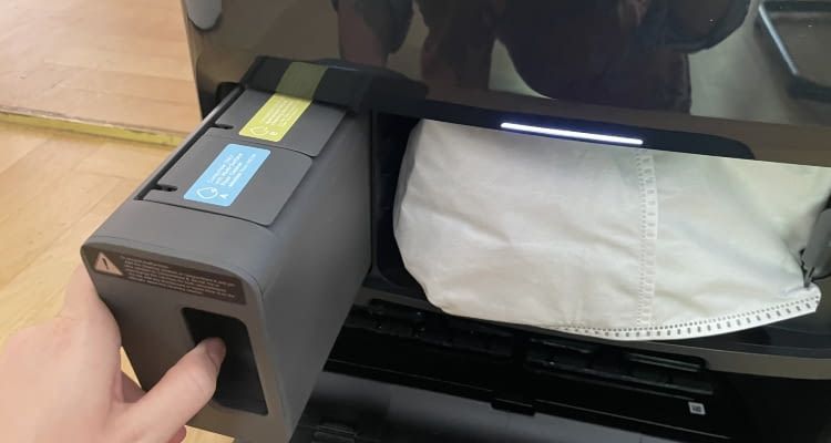 Der DuoSolution-Tank ermöglicht in Kombination mit der MOVAhome App individuelle Mischung Der DuoSolution-Tank ermöglicht in Kombination mit der MOVAhome App individuelle Mischung