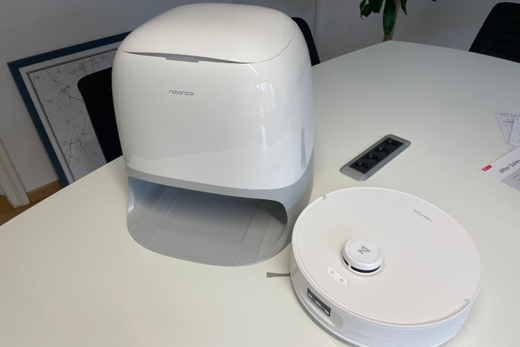 Station und Roboter machen einen gewohnt hochwertigen Eindruck Station und Roboter machen einen gewohnt hochwertigen Eindruck