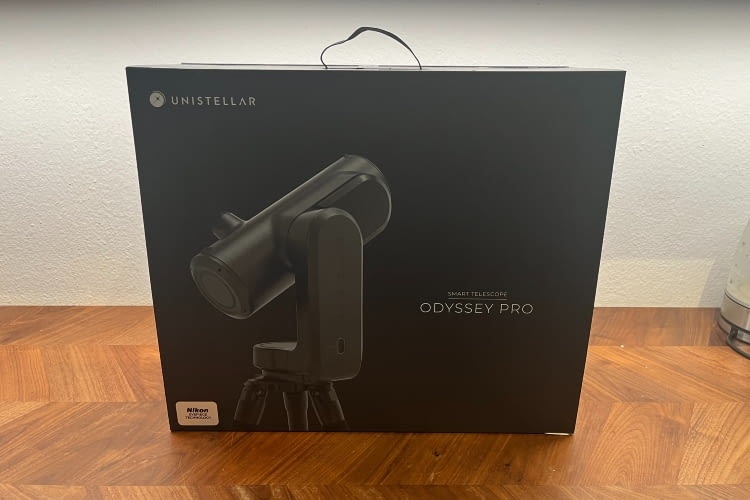 Das Unistellar Odyssey Pro ist hochwertig verpackt Das Unistellar Odyssey Pro ist hochwertig verpackt