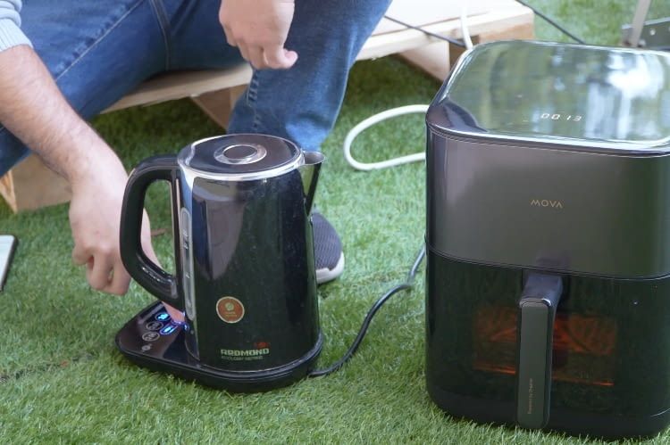 Wir haben mehrere Verbraucher am Offgrid-Anschluss getestet Wir haben mehrere Verbraucher am Offgrid-Anschluss getestet