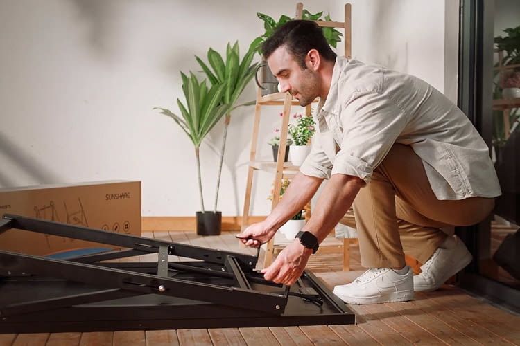 Alle SUNSHARE Halterungen sind sehr einfach aufzubauen Alle SUNSHARE Halterungen sind sehr einfach aufzubauen