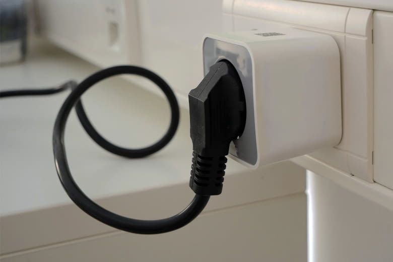 Wenige Handgriffe genügen, um einen Alexa Stecker zu installieren Wenige Handgriffe genügen, um einen Alexa Stecker zu installieren