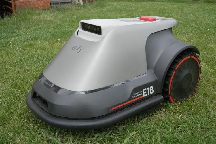 Das Design des eufy E18 ist etwas gewöhnungsbedürftig Das Design des eufy E18 ist etwas gewöhnungsbedürftig