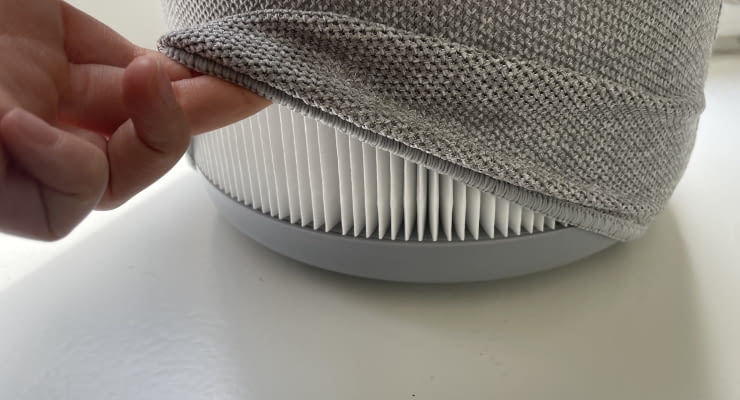 Der Blue Pure 511i Max HEPA Filter befindet sich versteckt unter dem Vorfilter Der Blue Pure 511i Max HEPA Filter befindet sich versteckt unter dem Vorfilter