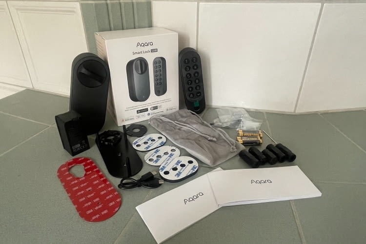 Der Lieferumfang zum Aqara U200 Der Lieferumfang zum Aqara U200