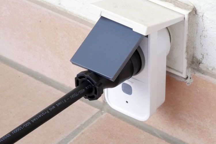 Bei dem Energiemessgerät handelt es sich um einen Zwischenstecker Bei dem Energiemessgerät handelt es sich um einen Zwischenstecker