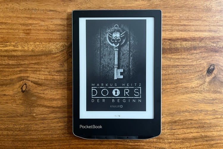 Das PocketBook besitzt einen Touchscreen und physische Tasten Das PocketBook besitzt einen Touchscreen und physische Tasten
