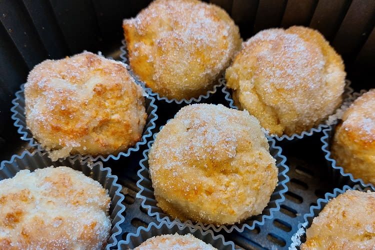 Auch Quarkbällchen haben wir bereits im Airfryer zubereitet Auch Quarkbällchen haben wir bereits im Airfryer zubereitet