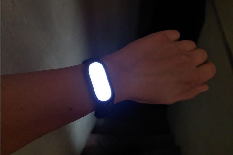 Eine echte Taschenlampe ersetzt diese Funktion leider nicht Eine echte Taschenlampe ersetzt diese Funktion leider nicht