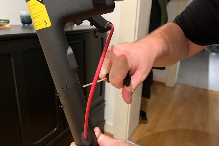 Der Aufbau des Xiaomi Electric Scooter 4 ist kinderleicht Der Aufbau des Xiaomi Electric Scooter 4 ist kinderleicht