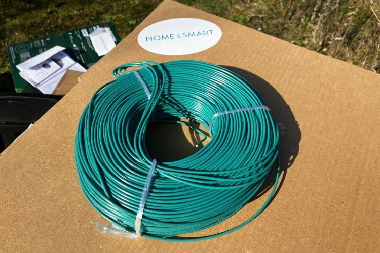 Für die Variante bis 1.000 m² sind 200 Meter Begrenzungskabel dabei Für die Variante bis 1.000 m² sind 200 Meter Begrenzungskabel dabei