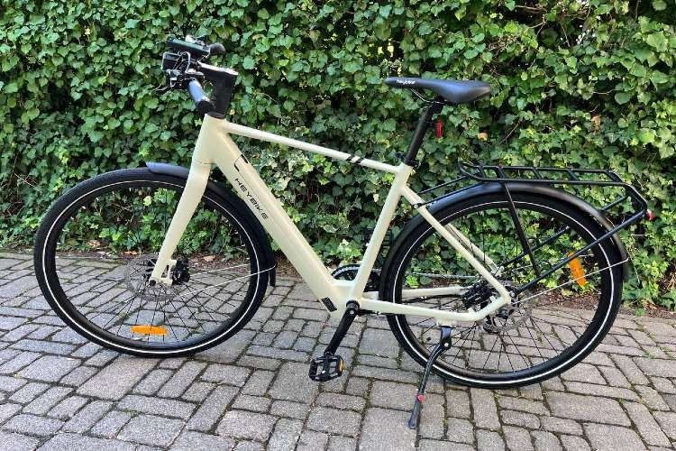 Das Heybike EC1 überzeugt uns mit einem Top-Design. Drei Farben stehen zur Auswahl Das Heybike EC1 überzeugt uns mit einem Top-Design. Drei Farben stehen zur Auswahl