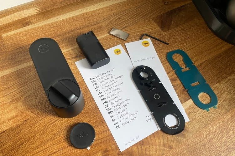 Der Lieferumfang des Yale Linus L2 ist übersichtlich Der Lieferumfang des Yale Linus L2 ist übersichtlich