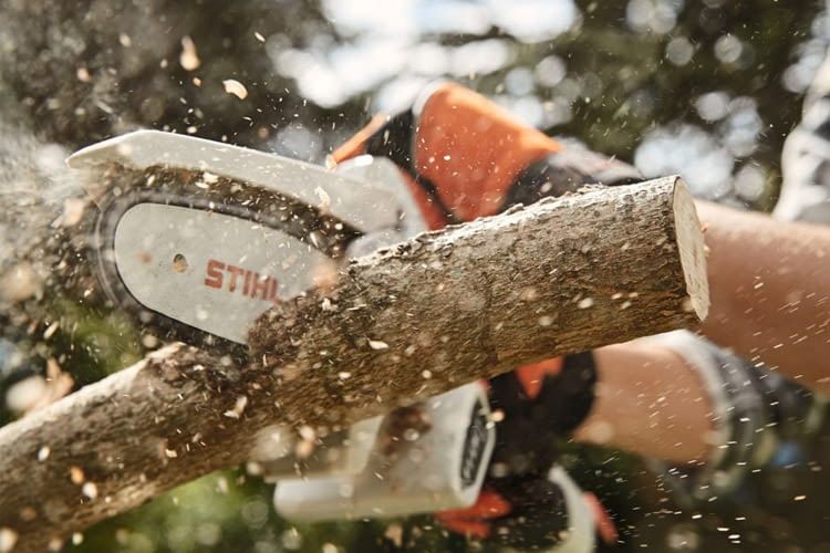 Die Marke Stihl ist für ihre hochwertigen Werkzeuge bekannt Die Marke Stihl ist für ihre hochwertigen Werkzeuge bekannt