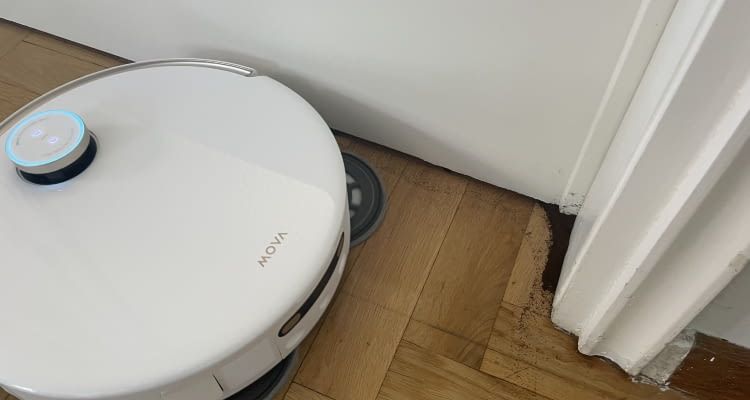 Der Kantrenreinigungstest in der Ecke verlief sehr gut Der Kantrenreinigungstest in der Ecke verlief sehr gut