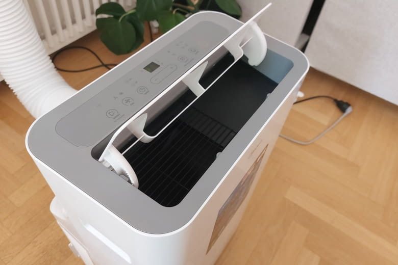 Ein nach oben gerichteter Luftstrom beugt Zugluft besonders gut vor Ein nach oben gerichteter Luftstrom beugt Zugluft besonders gut vor