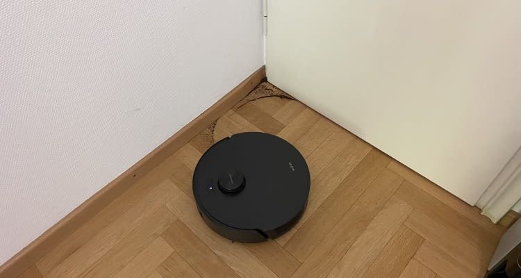 Der Mova Z50 Ultra bietet eine extrem gute Eckenreinigung Der Mova Z50 Ultra bietet eine extrem gute Eckenreinigung