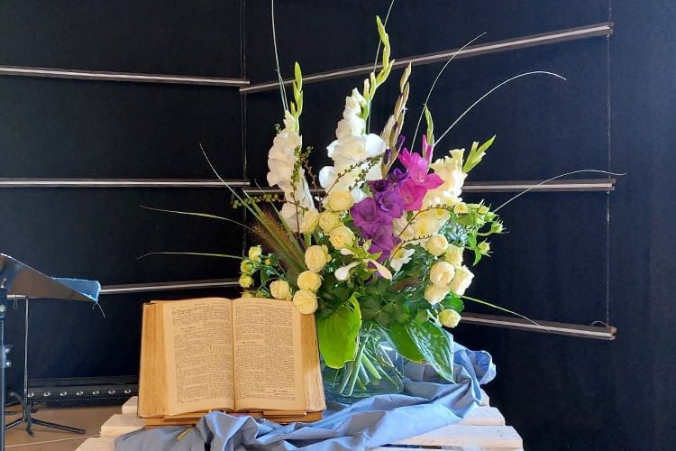 Unsere Expertin erstellt regelmäßig Blumensträuße wie diesen Unsere Expertin erstellt regelmäßig Blumensträuße wie diesen