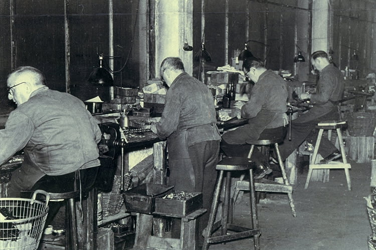 Während der 1940er Jahre war noch deutlich mehr Handarbeit nötig Während der 1940er Jahre war noch deutlich mehr Handarbeit nötig