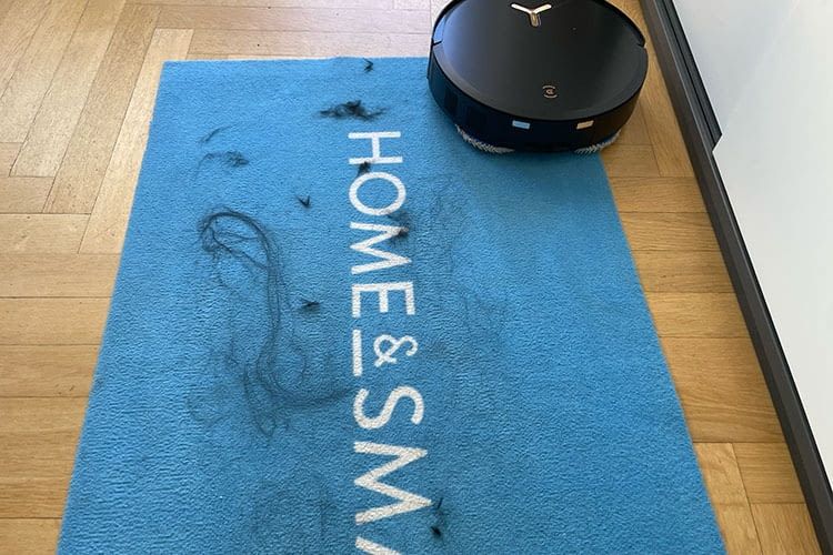 Bei der Haarentfernung vom Teppich schnitt auch DEEBOT T50 MAX PRO OMNI sehr gut ab Bei der Haarentfernung vom Teppich schnitt auch DEEBOT T50 MAX PRO OMNI sehr gut ab