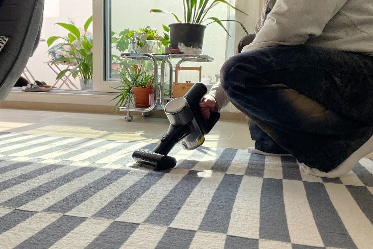 Der Handsauger des X2 COMBO ist leistungsstark und edel designt Der Handsauger des X2 COMBO ist leistungsstark und edel designt