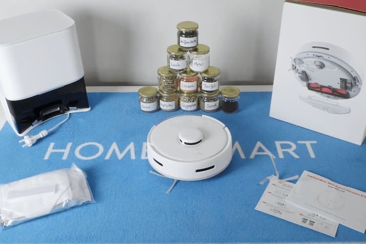 Der SwitchBot K10+ besitzt eine besonders kompakte Bauform. Der SwitchBot K10+ besitzt eine besonders kompakte Bauform.