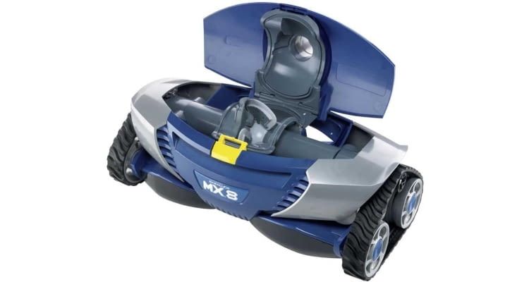 Der MX8 ist ein wendiger und praktischer Poolsauger, der an die Sandfilteranlagen angeschlossen wird Der MX8 ist ein wendiger und praktischer Poolsauger, der an die Sandfilteranlagen angeschlossen wird