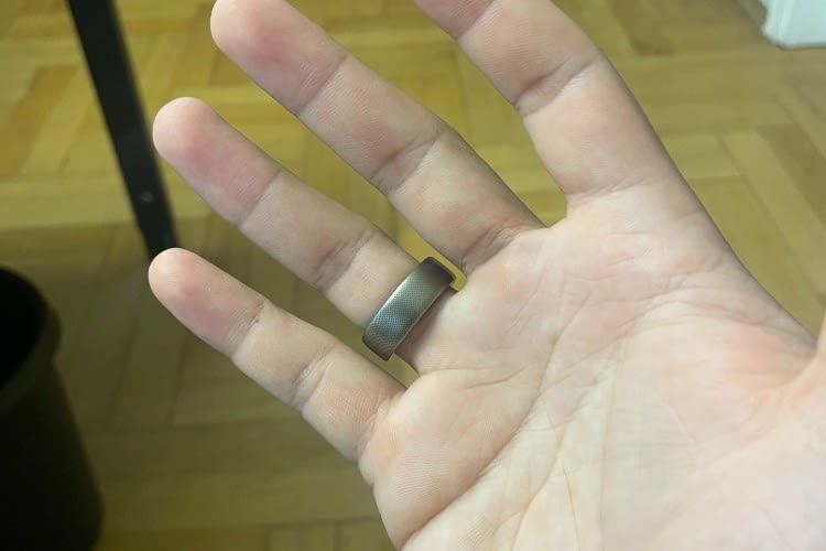 An das Tragegefühl mit dem Helio Ring muss man sich zunächst gewöhnen An das Tragegefühl mit dem Helio Ring muss man sich zunächst gewöhnen