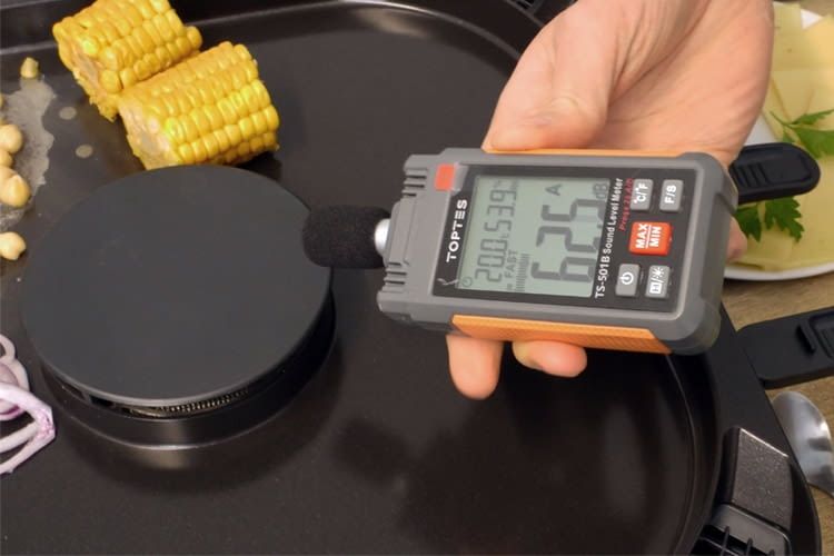 Im Betrieb war der Dunstabzug während unseres Tests gut zu hören Im Betrieb war der Dunstabzug während unseres Tests gut zu hören