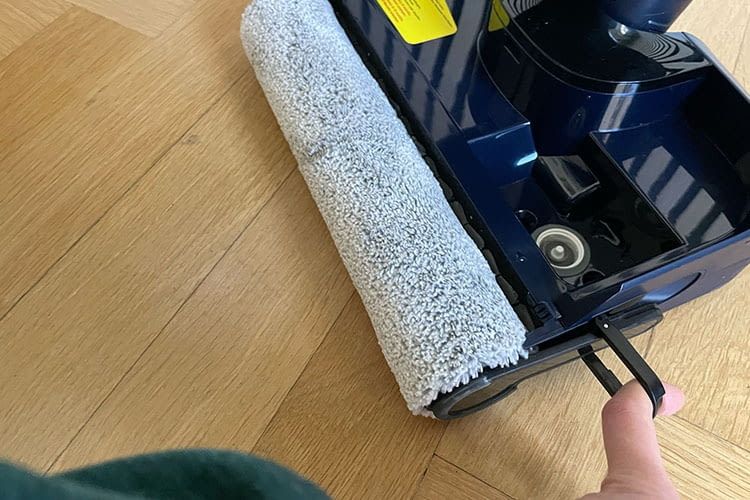 Bei den Wischsaugern im Test sollte auch der Wartungsaufwand gering sein Bei den Wischsaugern im Test sollte auch der Wartungsaufwand gering sein